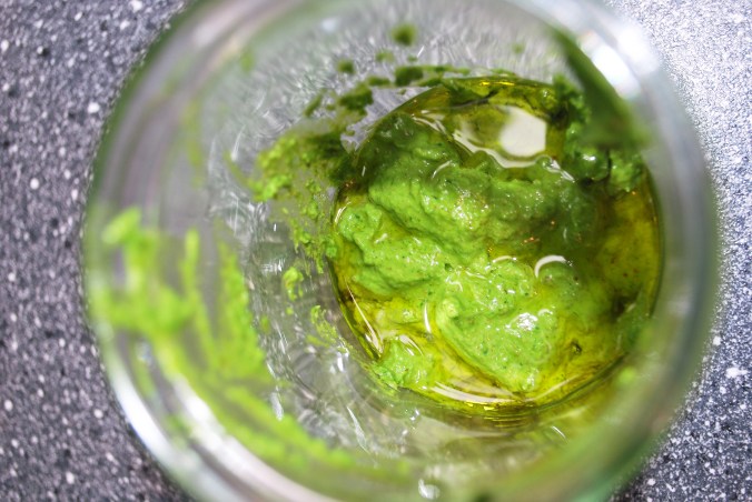 Fertige Pesto